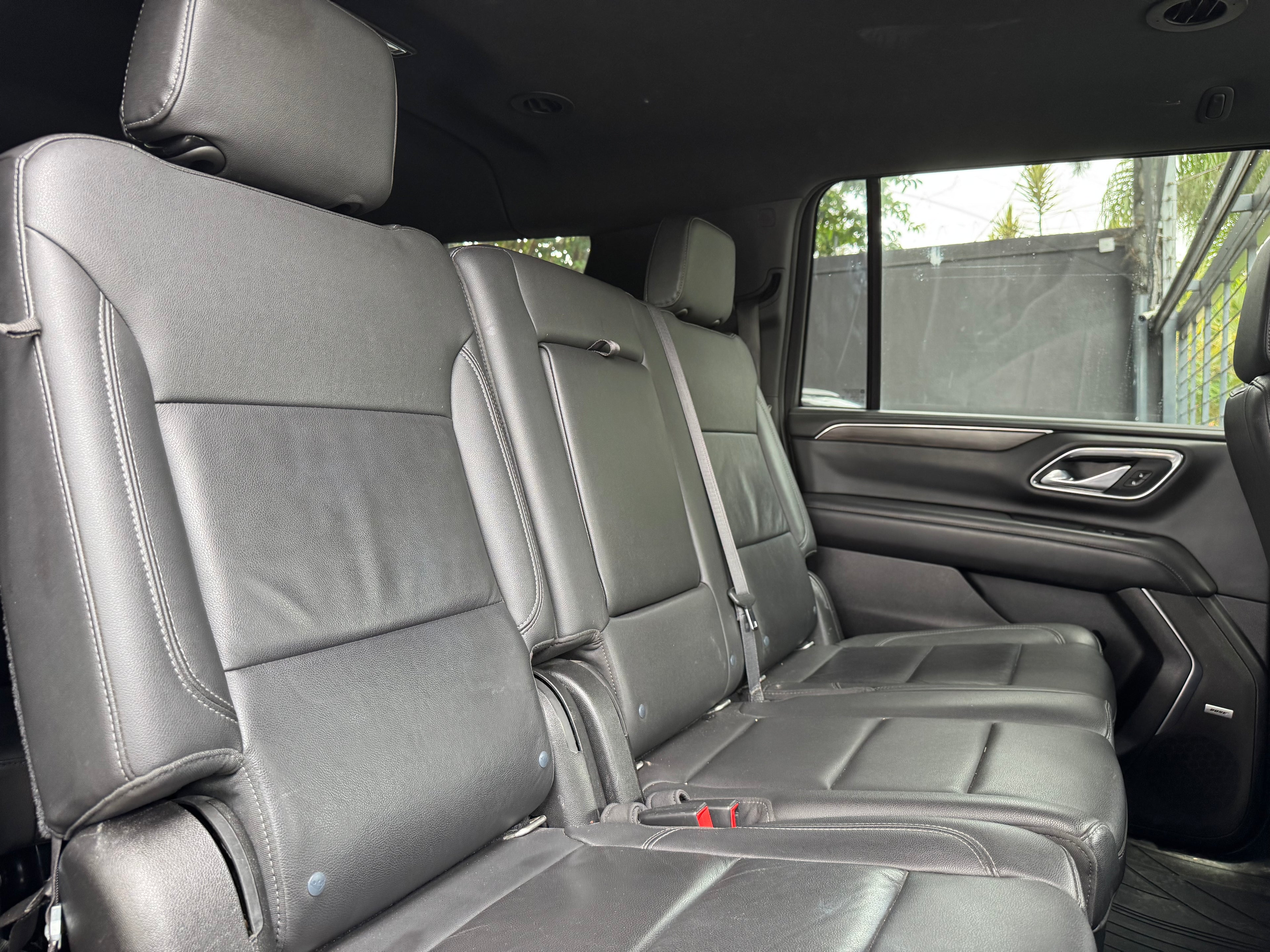 Chevrolet Suburban High country 2021