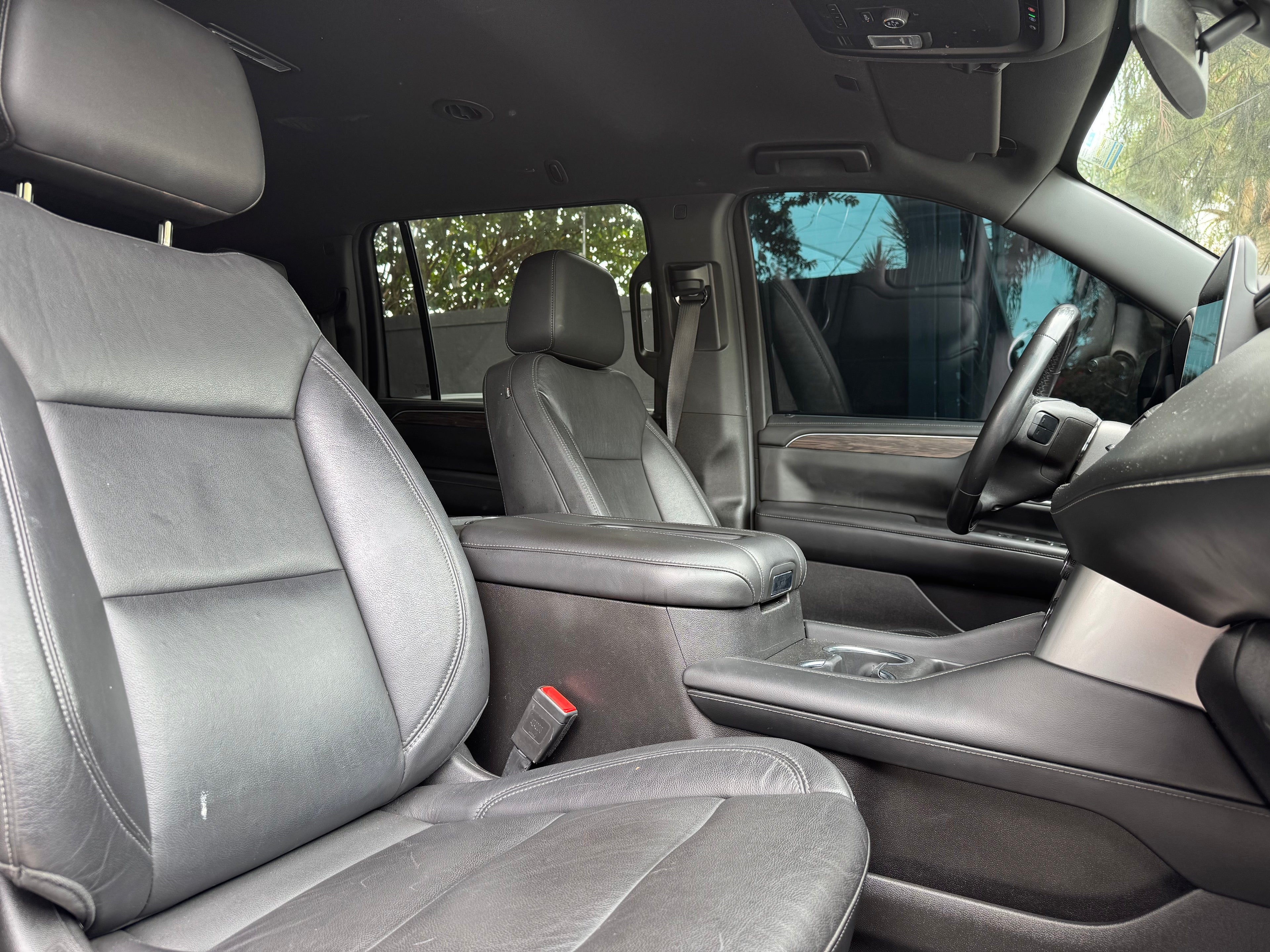 Chevrolet Suburban High country 2021