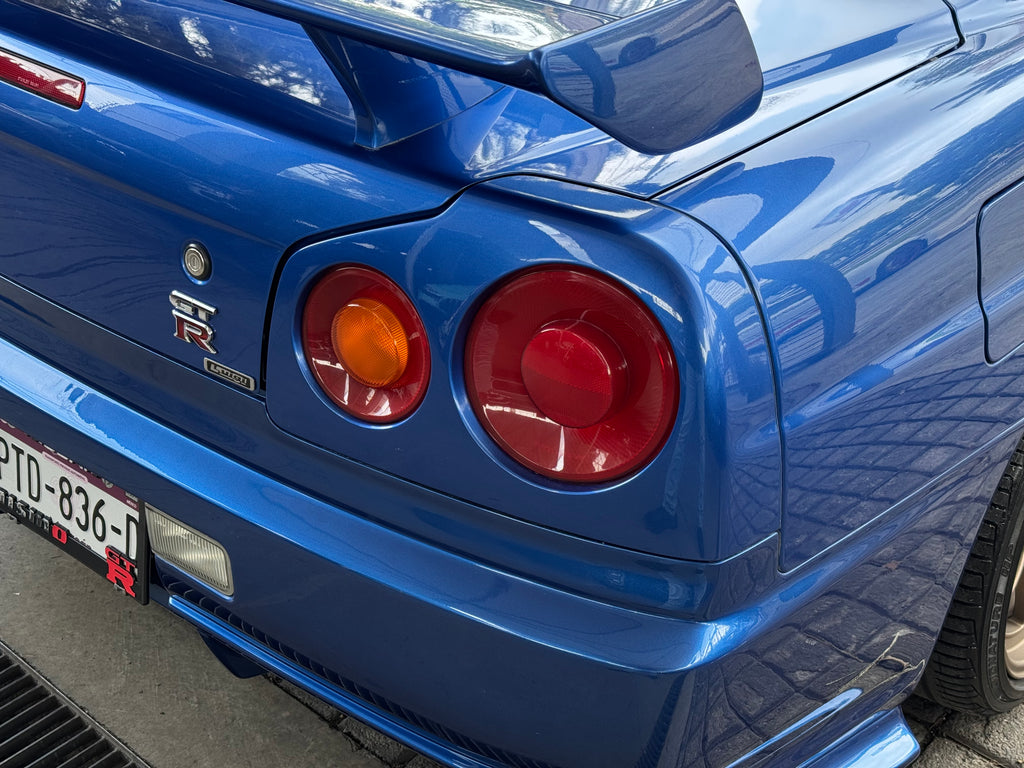 Nissan Skyline GT-R R34 2000