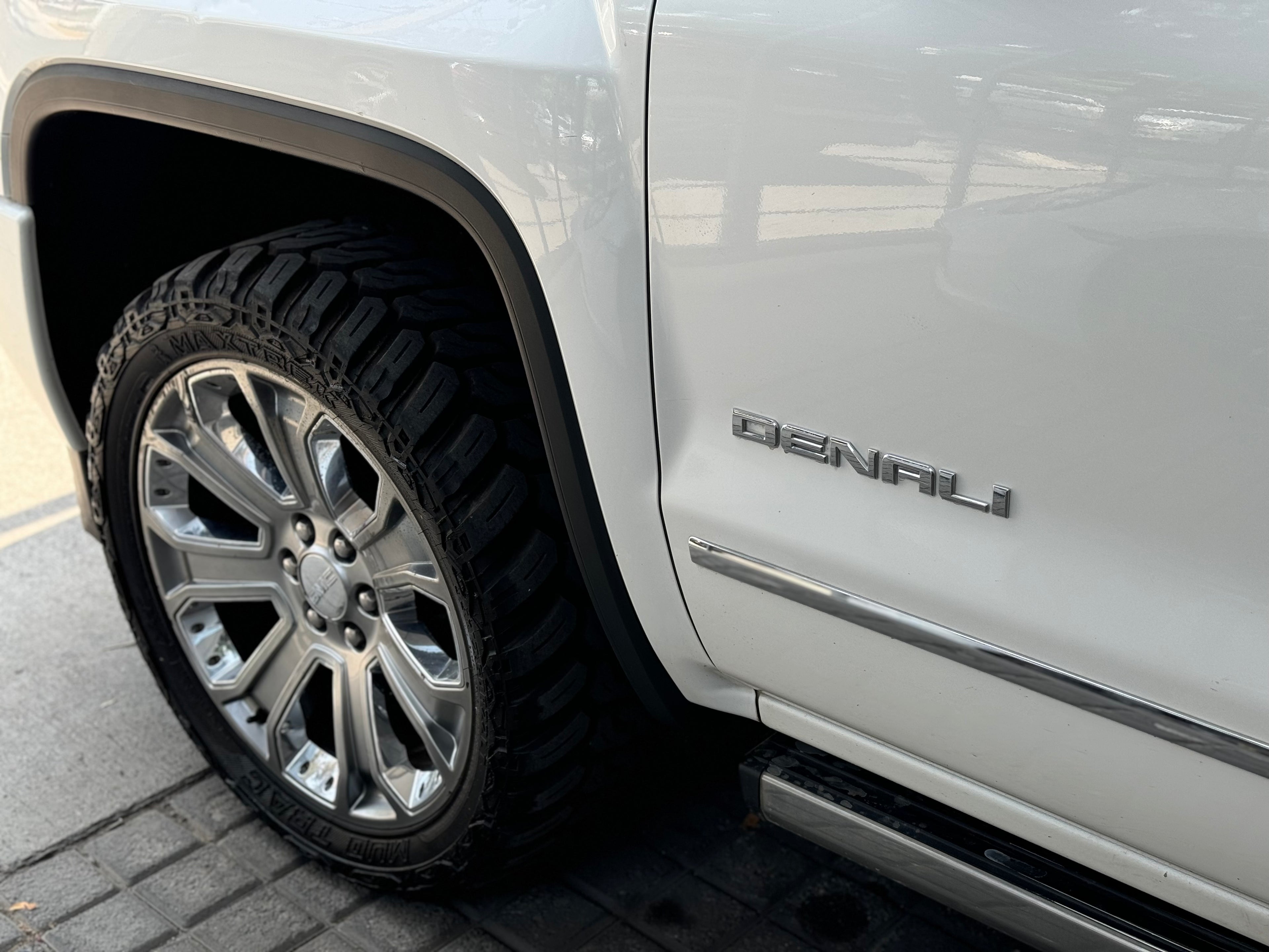 GMC Sierra Denali 2017