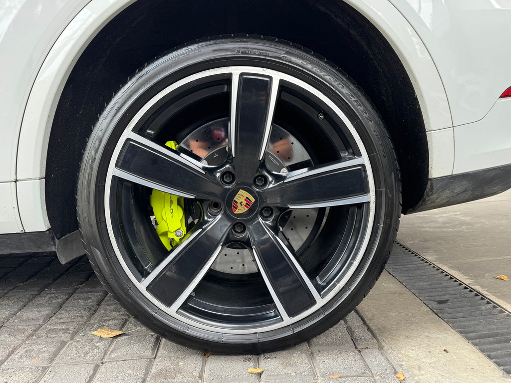 Porsche Cayenne turbo s 2020