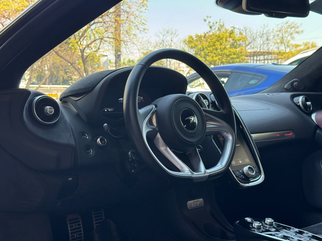 McLaren GT 2022