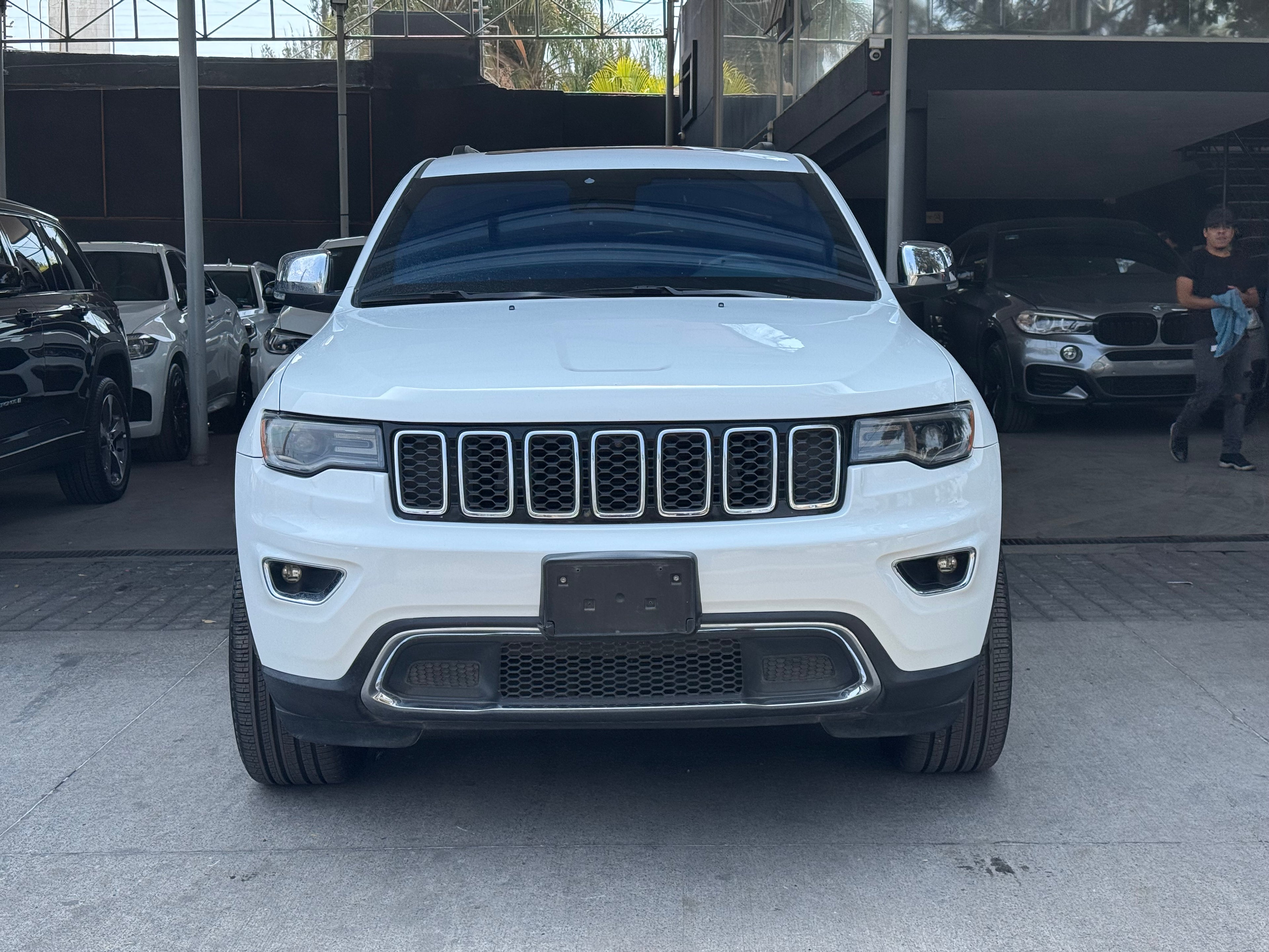 Jeep Grand Cherokee V8 2017