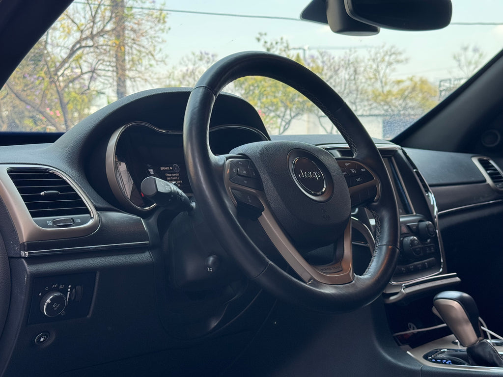 Jeep Grand Cherokee V8 2017