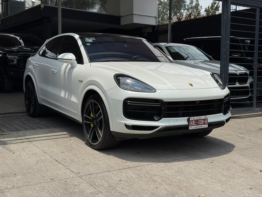 Porsche Cayenne turbo s 2020
