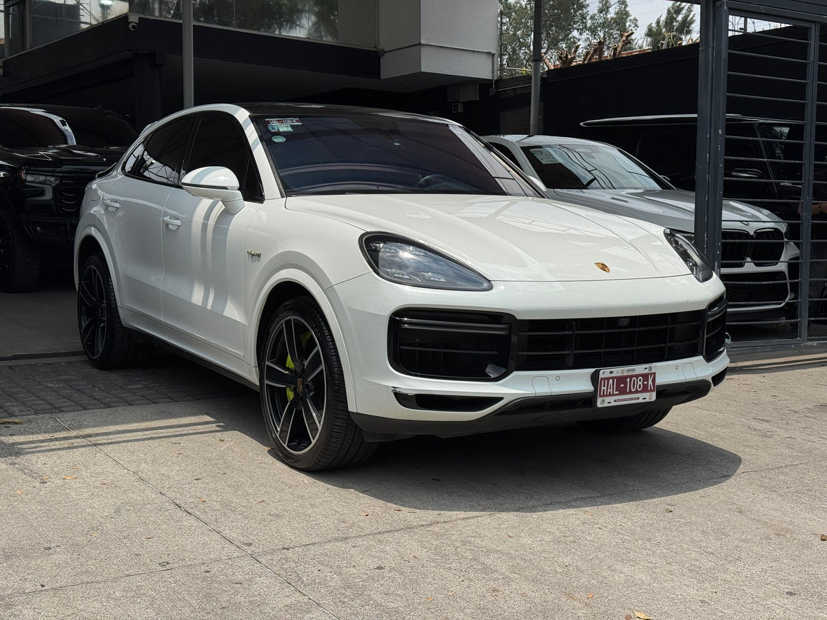 Porsche Cayenne turbo s 2020