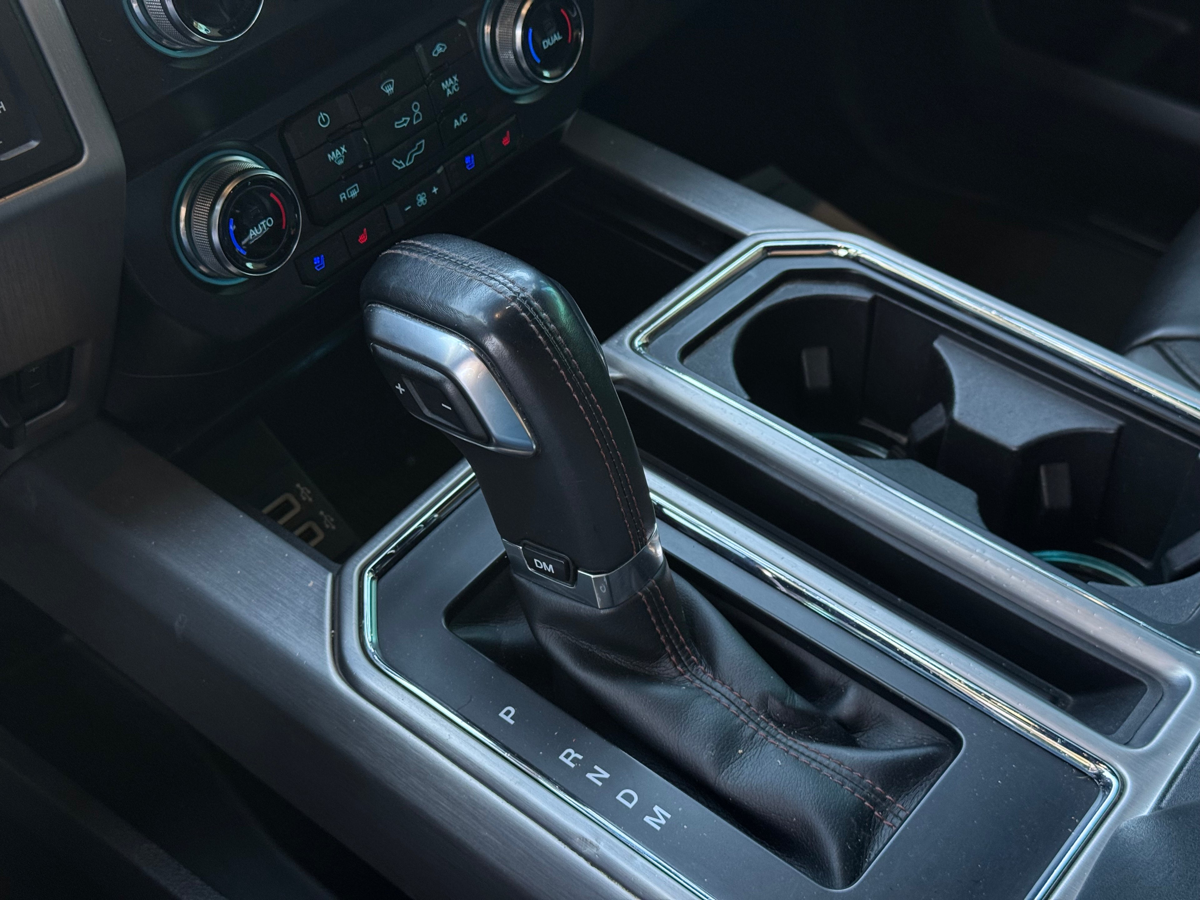 Ford Lobo Platinum 2019