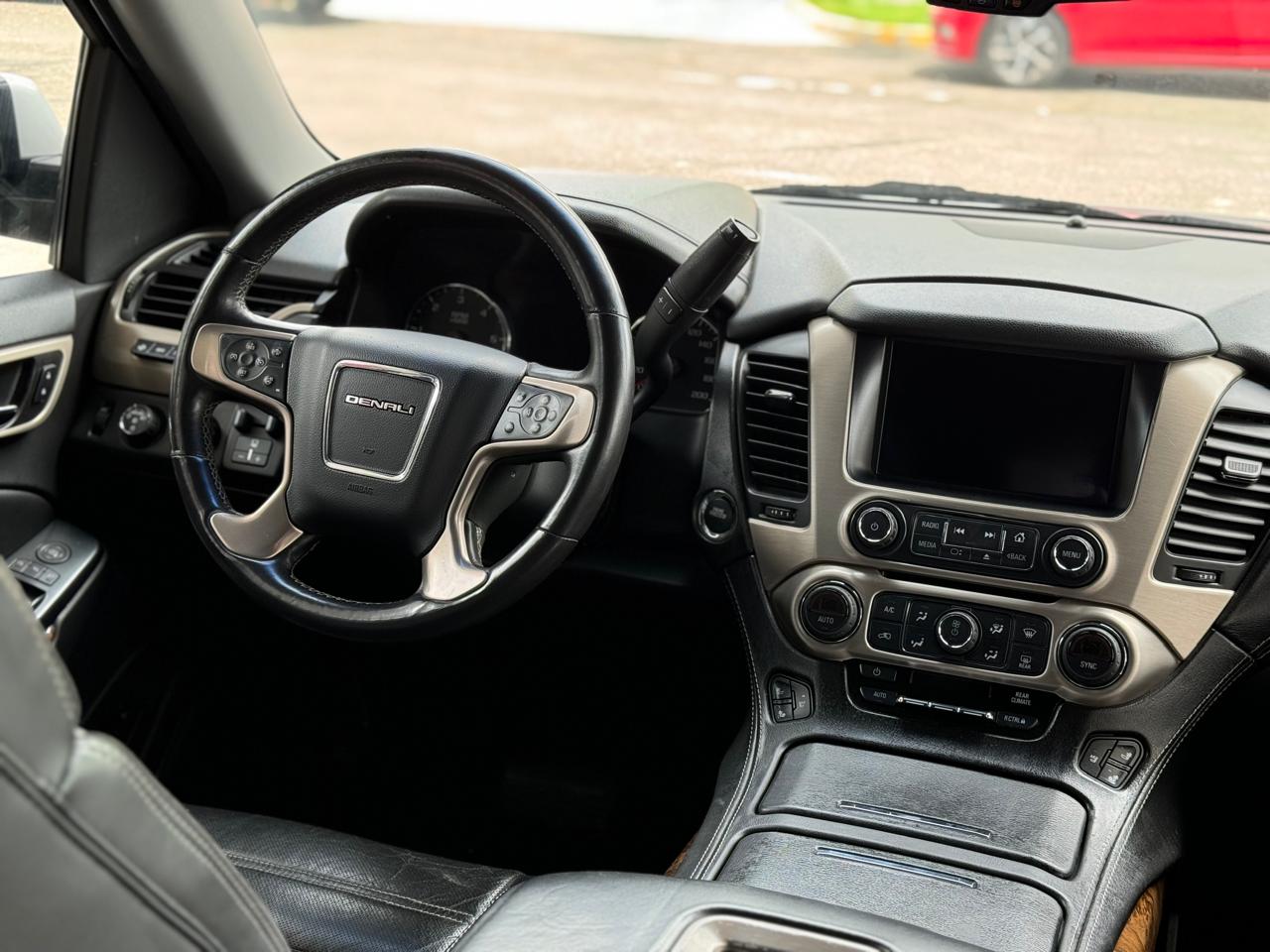 GMC Yukon Denali 2015