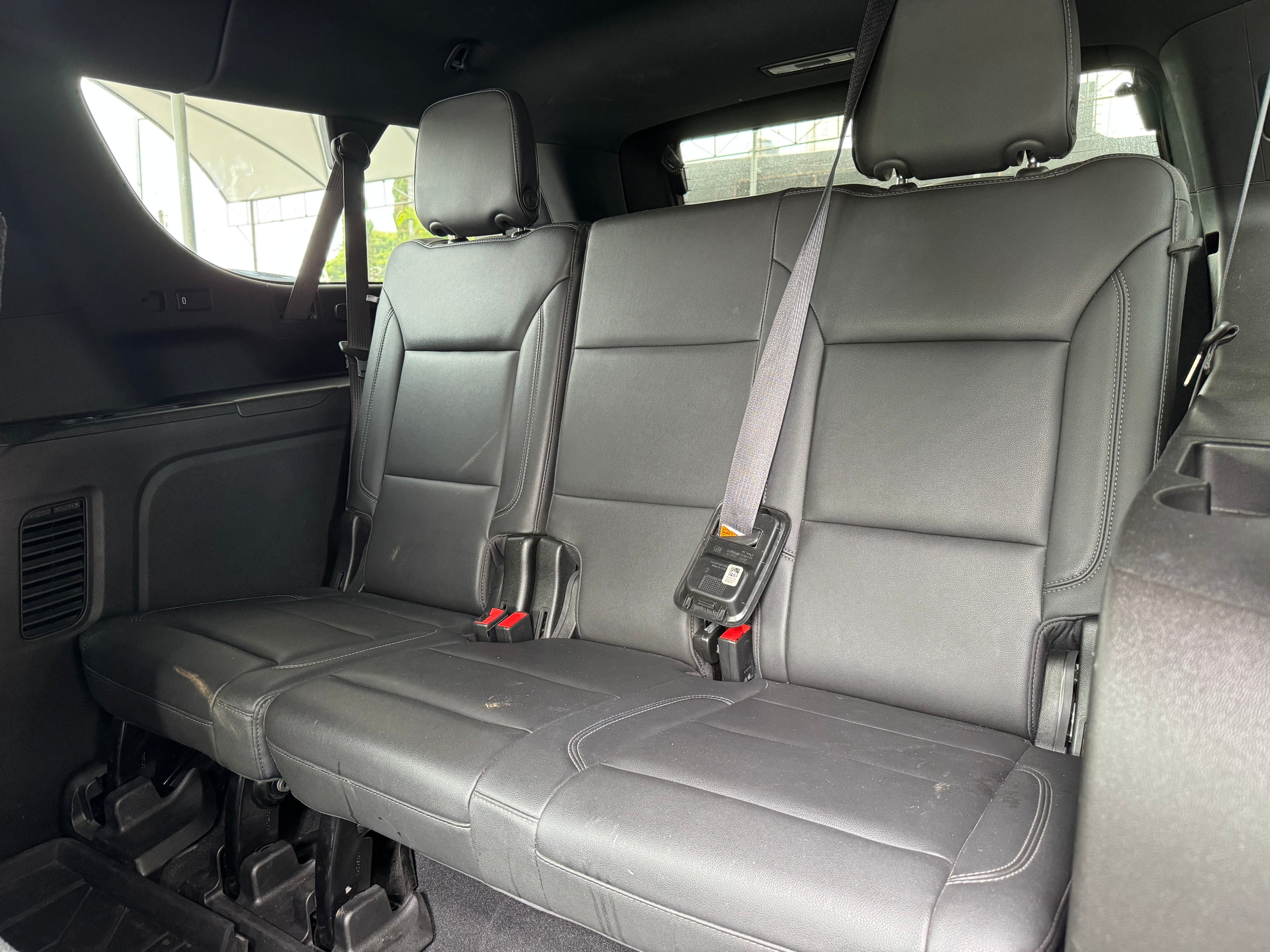 Chevrolet Suburban High country 2021