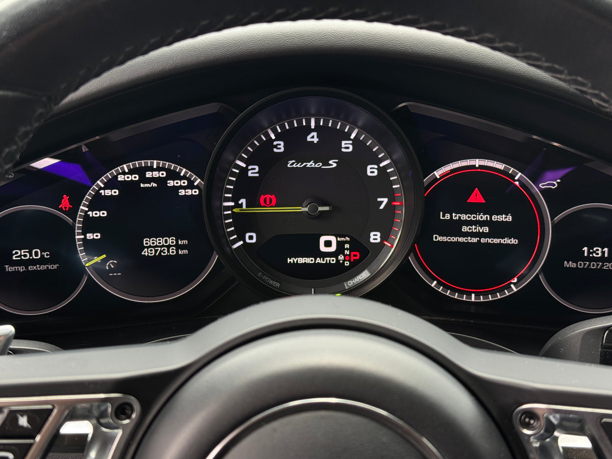Porsche Cayenne turbo s 2020