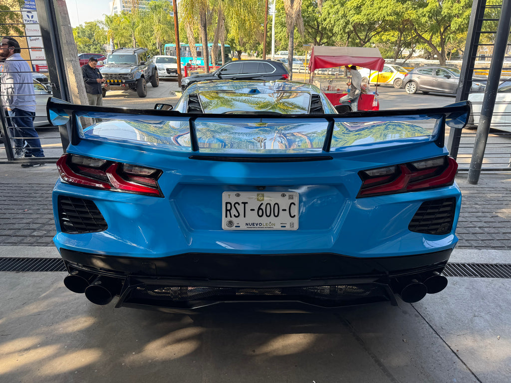 Corvette Stingray 2021
