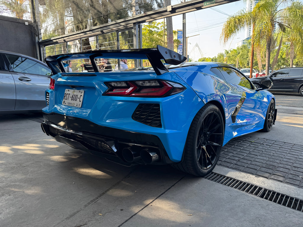 Corvette Stingray 2021