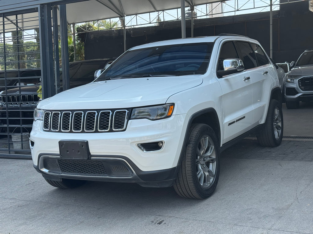 Jeep Grand Cherokee V8 2017