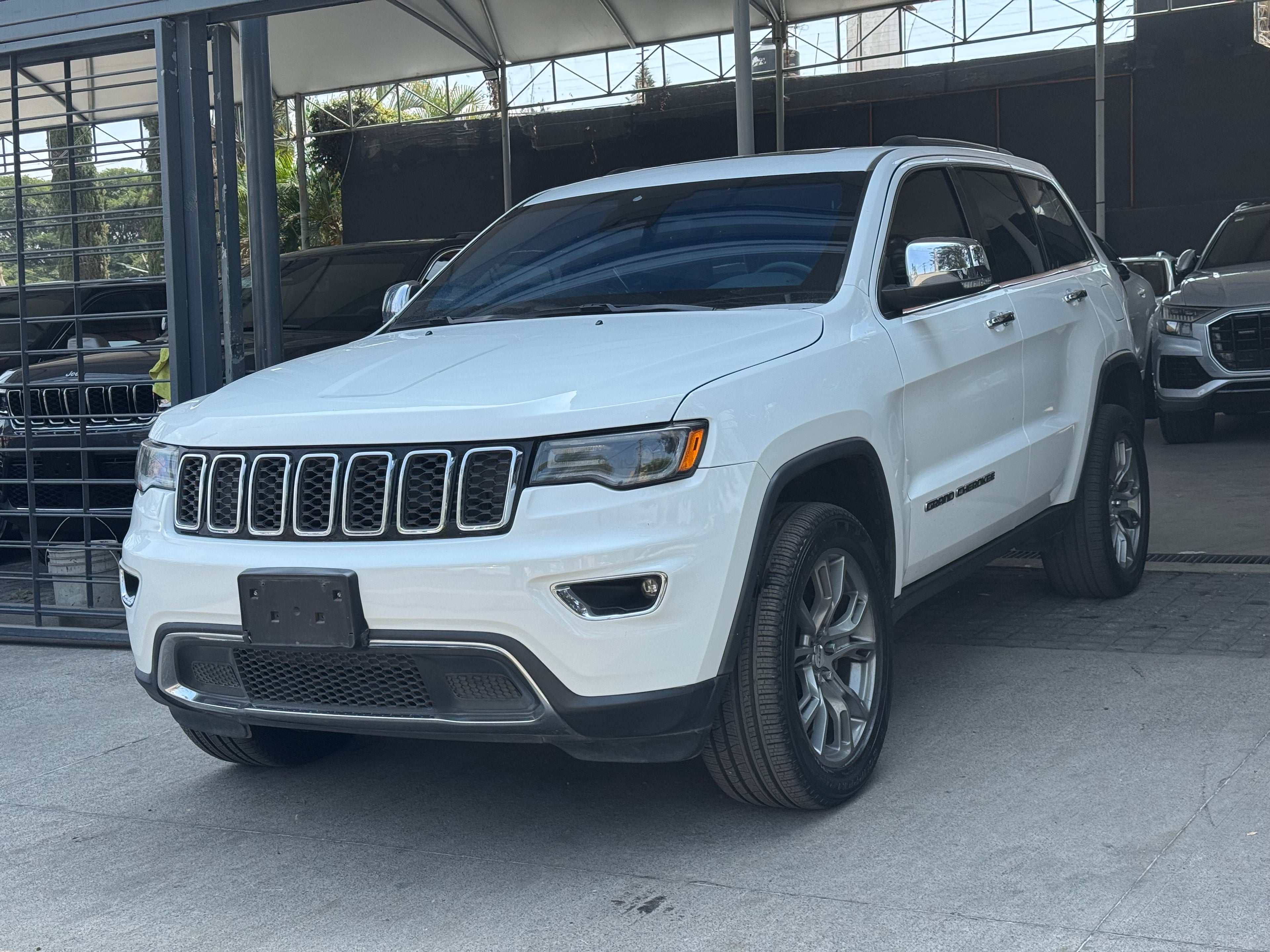 Jeep Grand Cherokee V8 2017