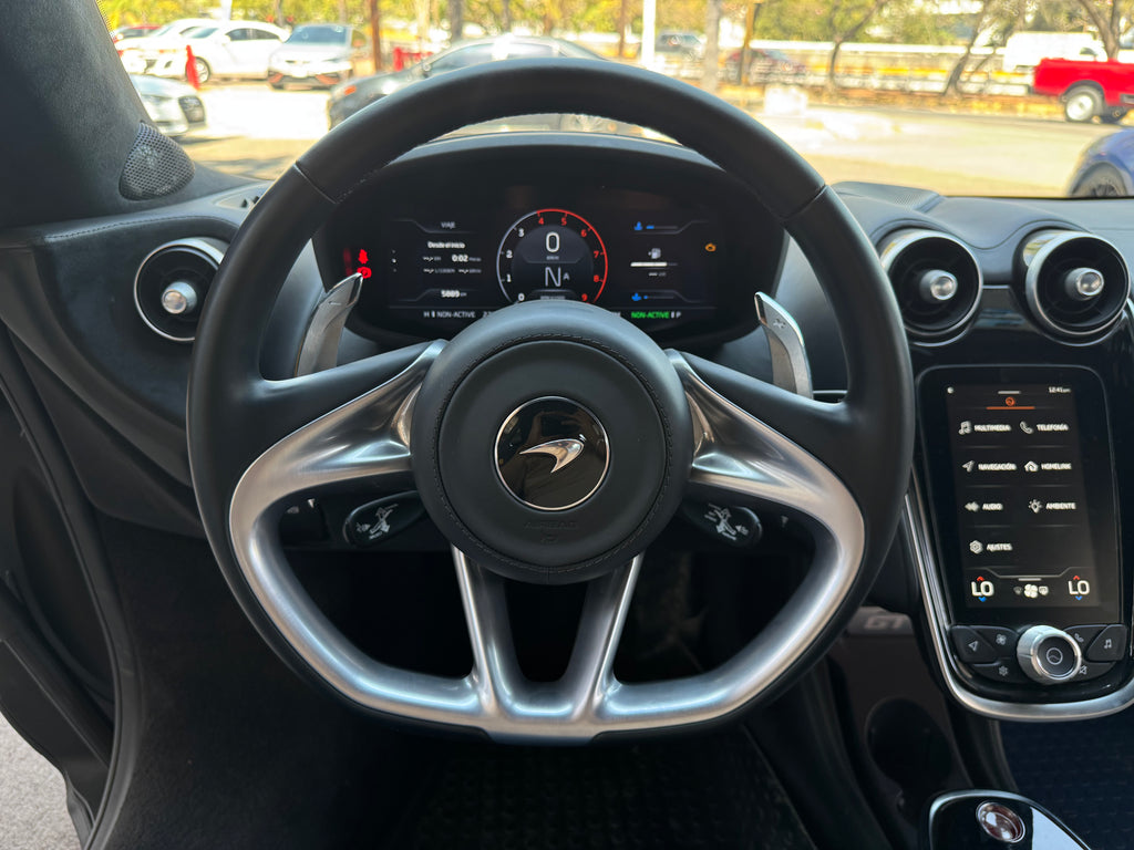 McLaren GT 2022