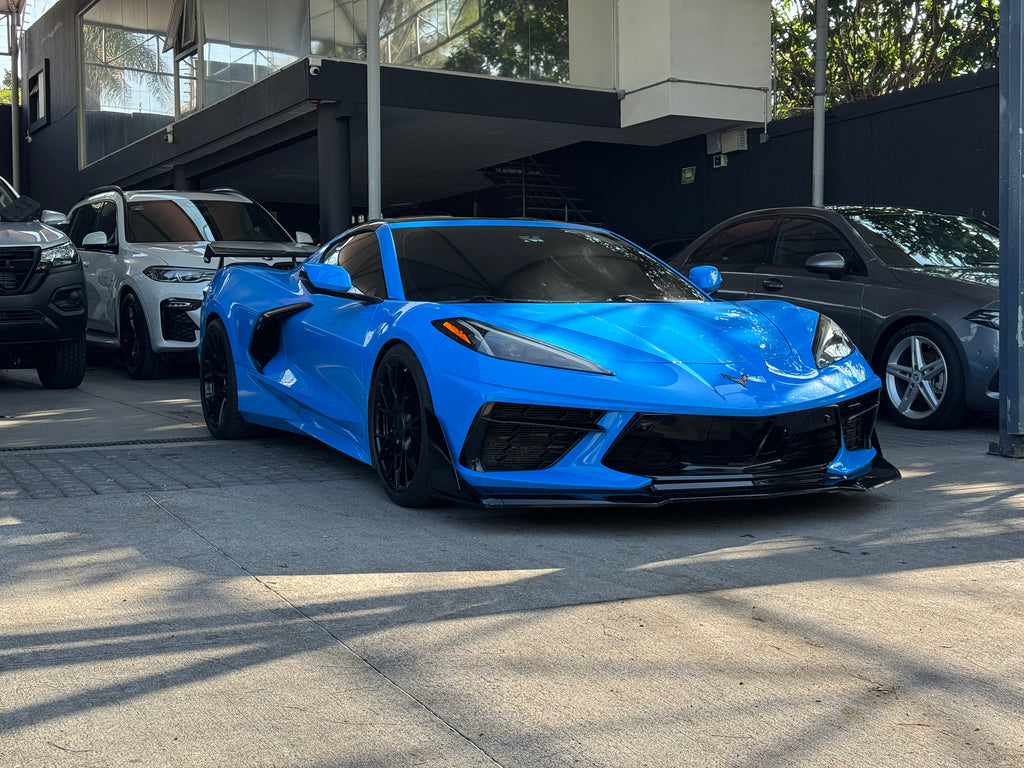 Corvette Stingray 2021
