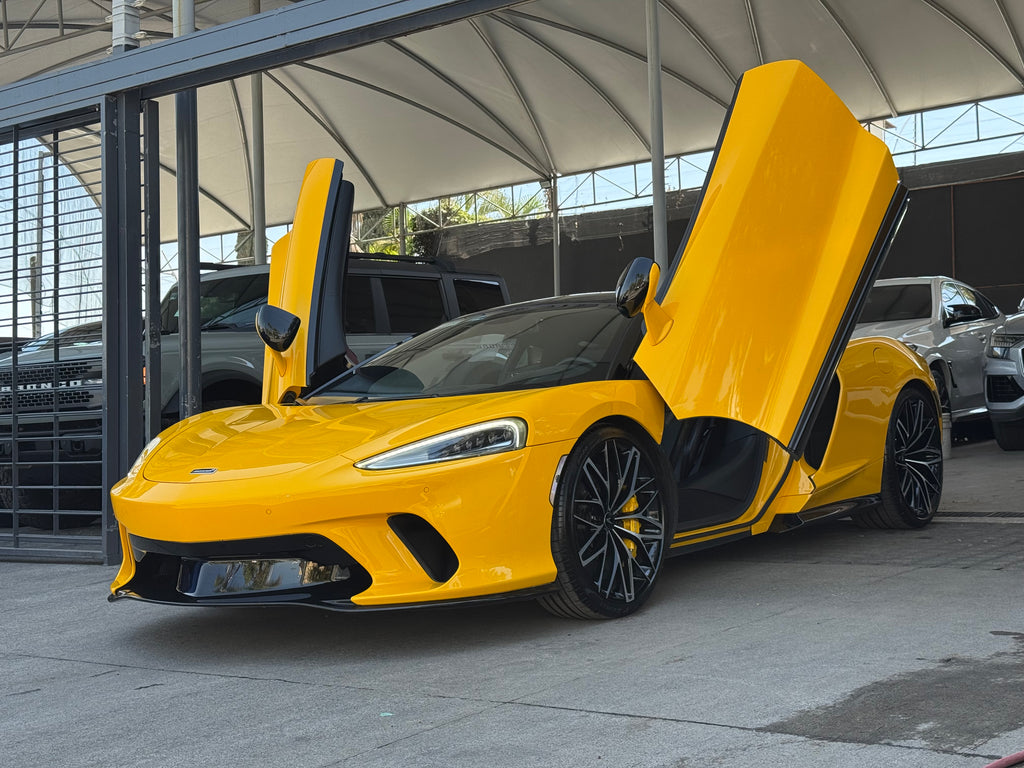 McLaren GT 2022