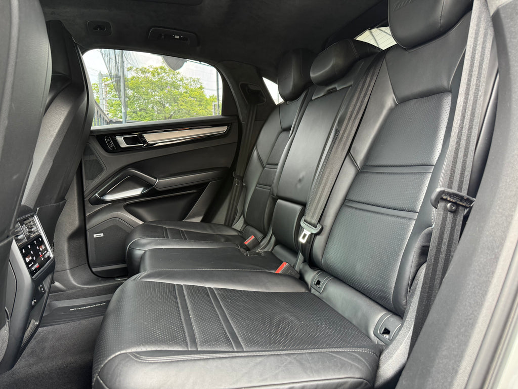 Porsche Cayenne turbo s 2020