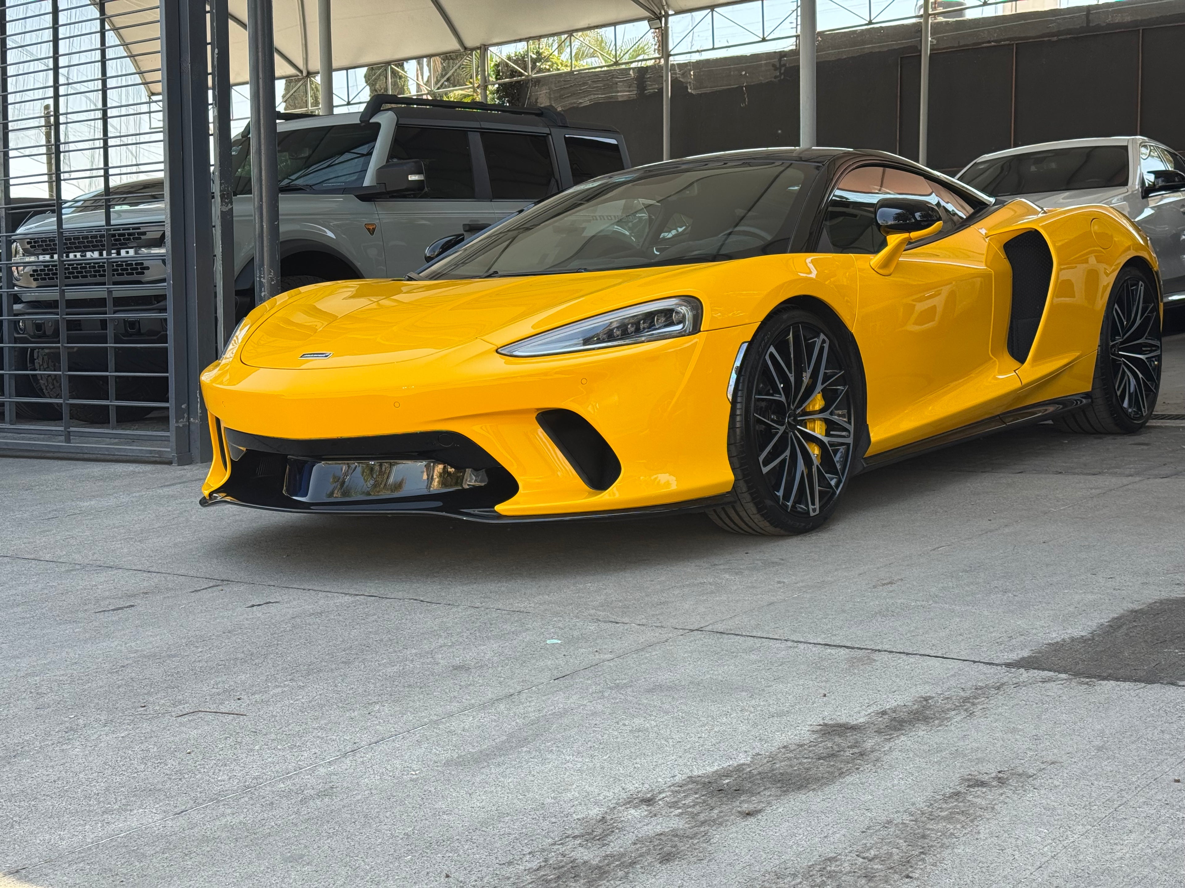 McLaren GT 2022