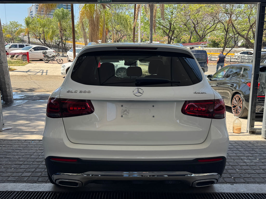 Mercedes GLC 300 2021