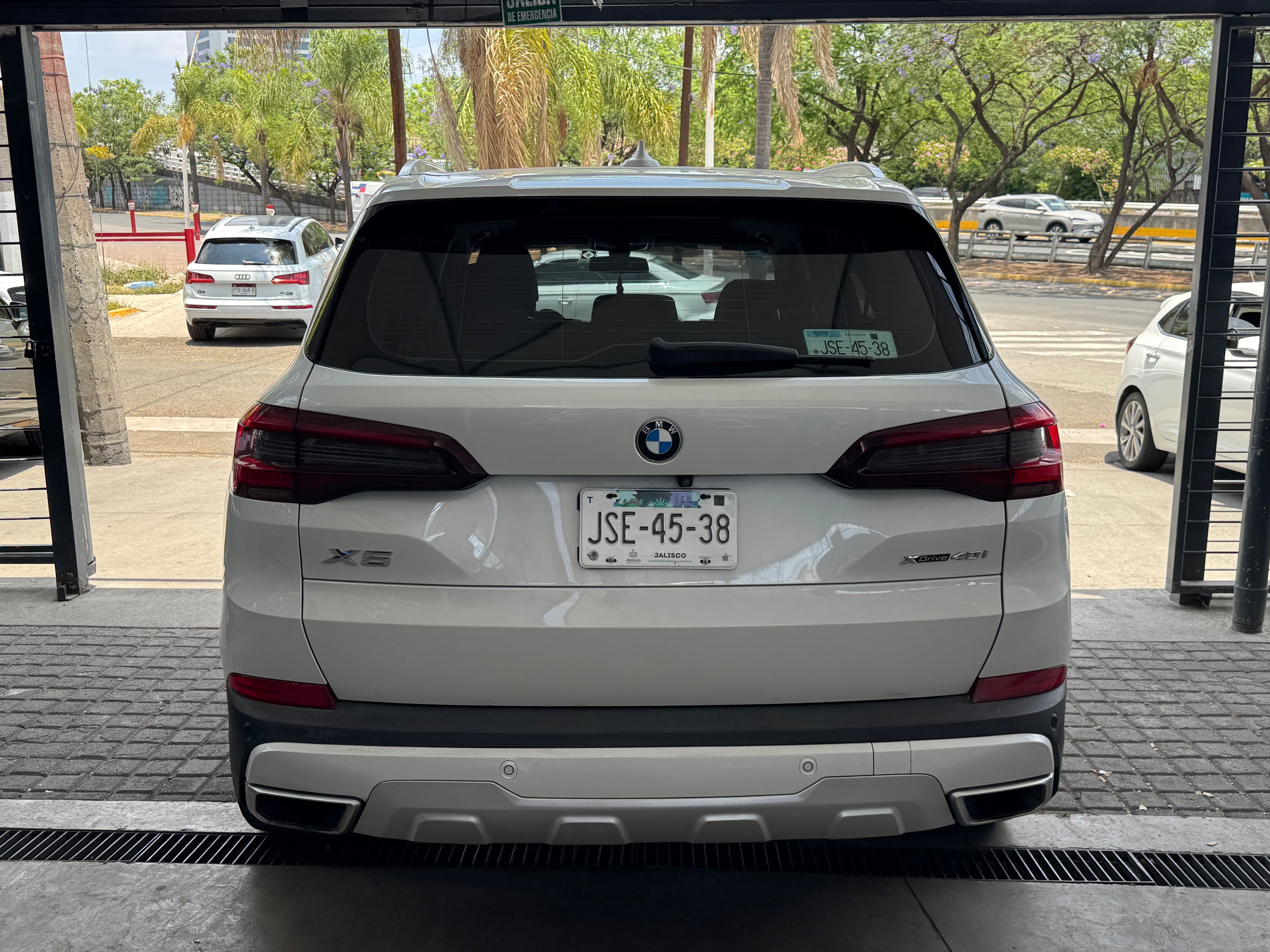 BMW X5 2021 x40i